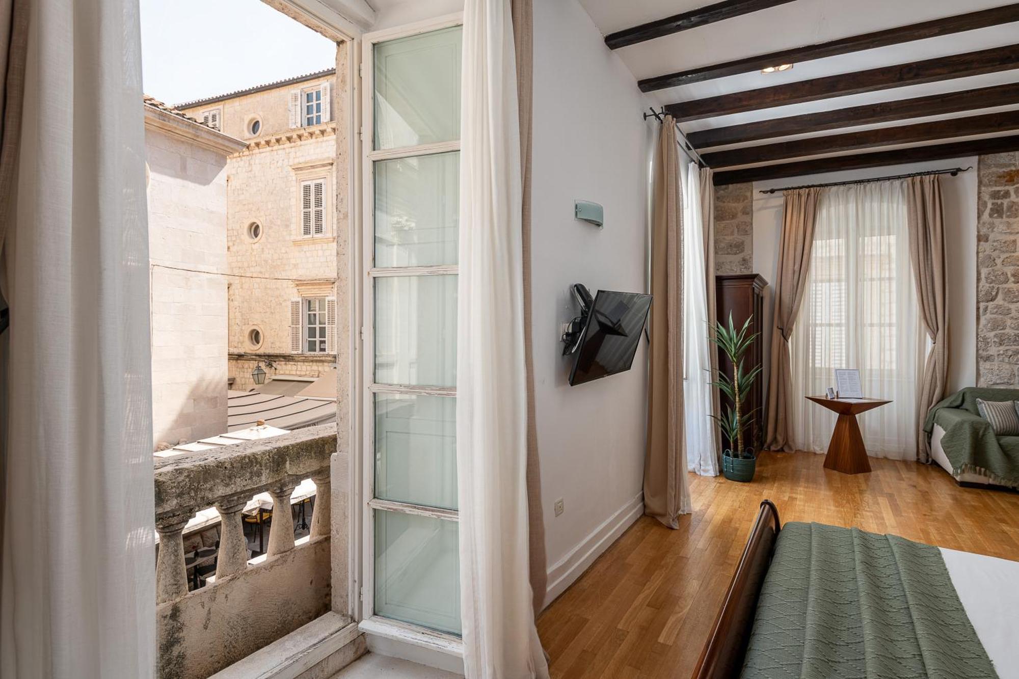Blasius Guest house 4*